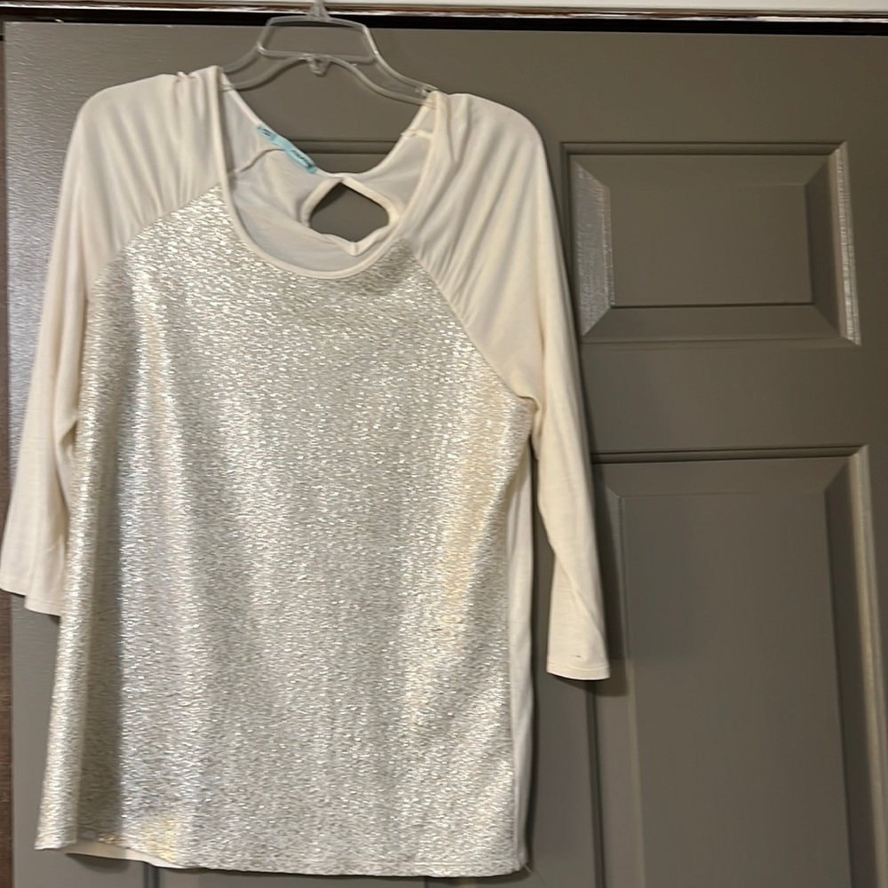 White/silver top